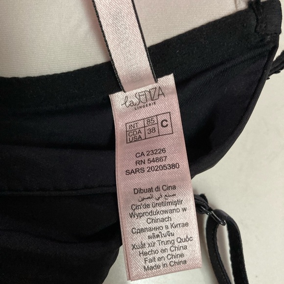 Pair of LaSenza Beyond Cleavage Sz 38C Front clasp Convertible Lace & Bead - Picture 14 of 16